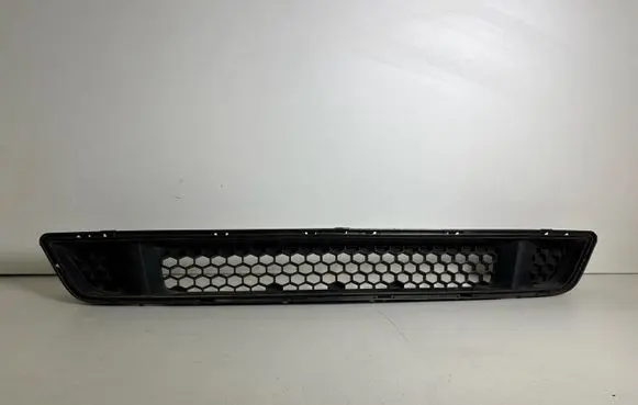 Ford Mustang VI Front bumper lower grill FR3B17K945
