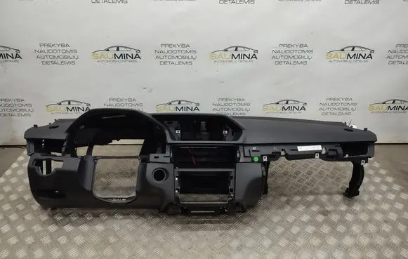 Mercedes-Benz E W212 Dashboard 21268023879 A21268023879 A2128600902