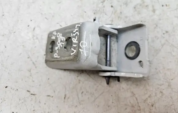 Peugeot 3008 II Front door upper hinge