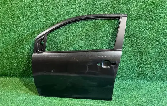 Toyota Aygo AB40 Front door