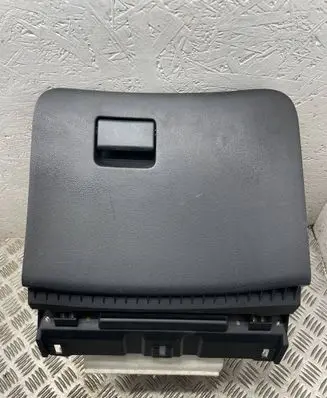 Nissan Juke I F15 Glove box set F156053714