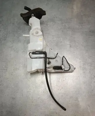 BMW X5 F15 Windshield washer fluid reservoir/tank 7292424