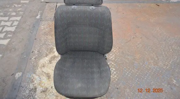 Volkswagen Golf III Front driver seat 