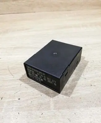 BMW 3 E36 Immobilizer control unit/module 8362277 05393110