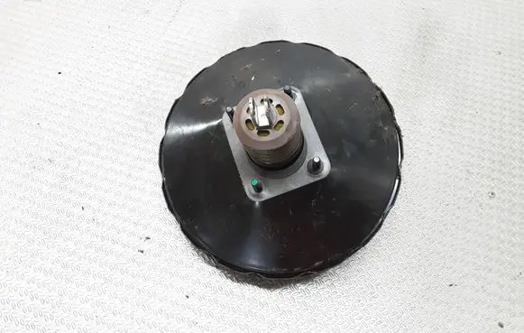 Mitsubishi Lancer VIII Brake booster