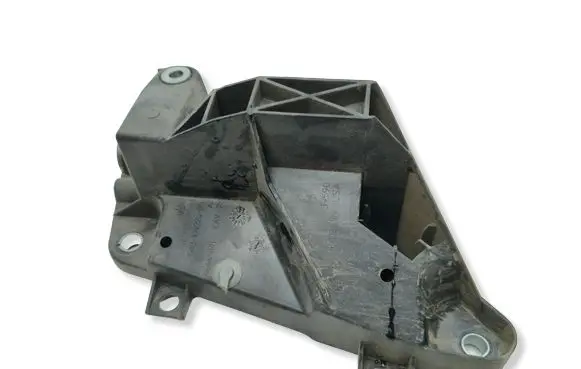 Chrysler Pacifica Radiator mount bracket 68292238AA G0810422600 9864