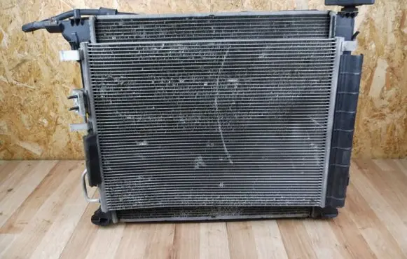 Hyundai Tucson TL Radiator set F200NFFBB0 R200NFFFA0 25414D7700
