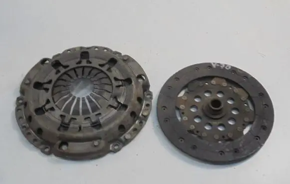 Volvo V70 Clutch pressure plate 9445746-B