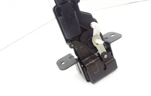 KIA Sorento Tailgate window lock/catch/latch 871303E000