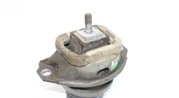 Land Rover Discovery 4 - LR4 Engine mount bracket AH226A003BA