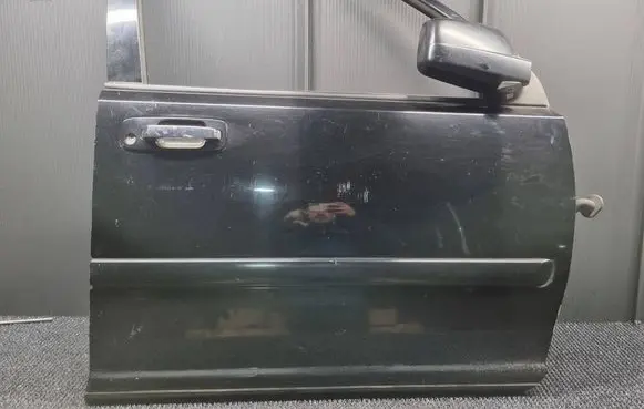 Nissan X-Trail T30 Front door