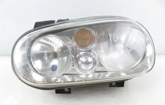 Volkswagen Golf IV Headlight/headlamp 1J1941015B