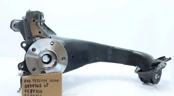 BMW 1 F40 Rear wheel hub spindle/knuckle 6898963MWGK 6898963