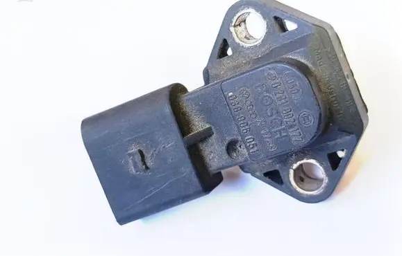 Audi A4 S4 B5 8D Air pressure sensor 038906051