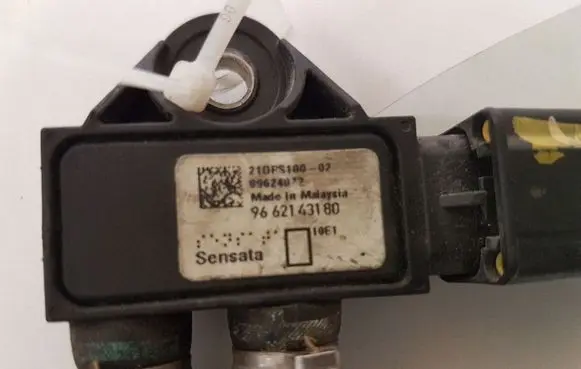 Citroen C4 I Picasso Exhaust gas pressure sensor 00257752 9662143180
