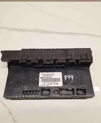 Mercedes-Benz C W203 Fuse module 2035451801 5DK00848640