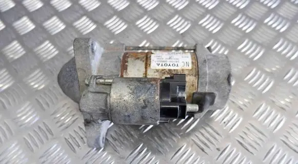 Toyota Auris 150 Starter motor 281000N050