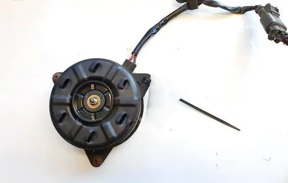 Honda Accord Radiator cooling fan shroud