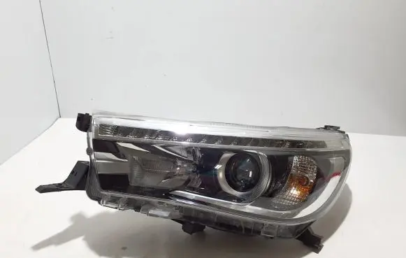 Toyota Hilux (AN120, AN130) Headlight/headlamp 811500K732