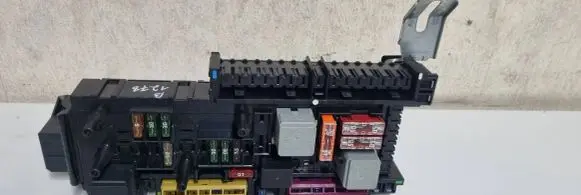 Mercedes-Benz E W212 Fuse module 11022210