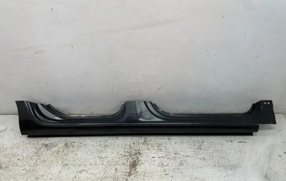 Skoda Superb B8 (3V) Sill