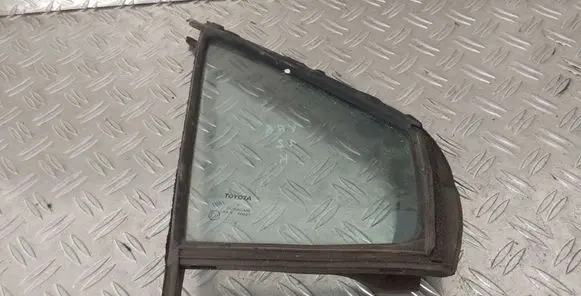 Toyota Yaris Front door vent window glass four-door 43R00097