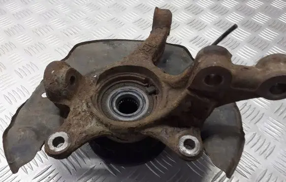 Toyota Yaris Front wheel hub spindle knuckle