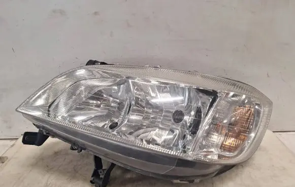 Opel Zafira A Headlight/headlamp E132758010