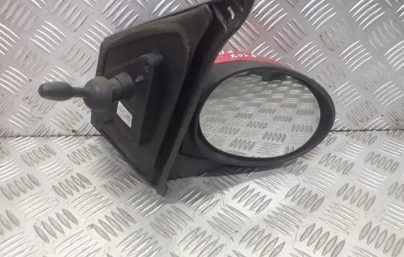 Peugeot 107 Front door electric wing mirror E8013775