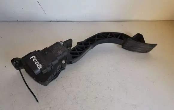 Ford Focus Accelerator throttle pedal 4M519F836BH