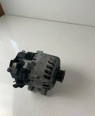 Citroen Berlingo Generator/alternator 9815455980