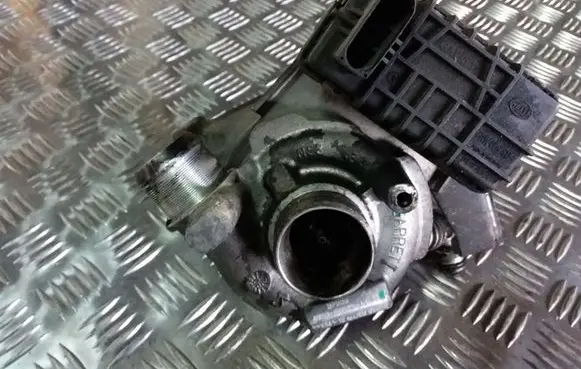 Peugeot 607 Turbo 4U3Q6K682AJ