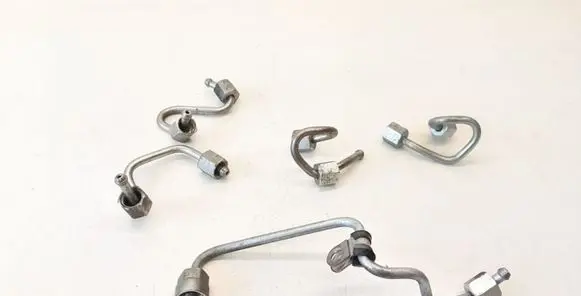 Audi A5 8T 8F Fuel injector supply line/pipe 
