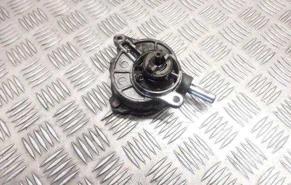 Mercedes-Benz E W211 Vacuum pump A6462300465
