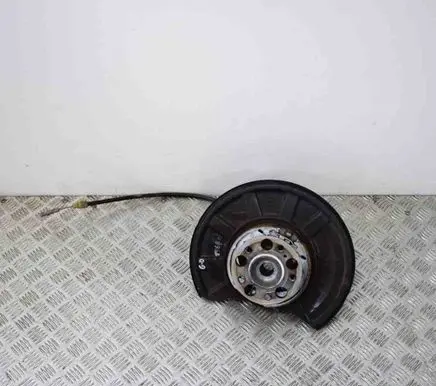 Mercedes-Benz E W212 Rear wheel hub