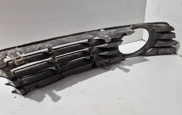 Audi A4 S4 B6 8E 8H Front bumper corner part panel trim 