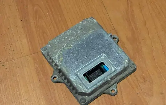 BMW 3 E46 Headlight ballast module Xenon 1307329074