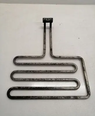 Engine oil radiator