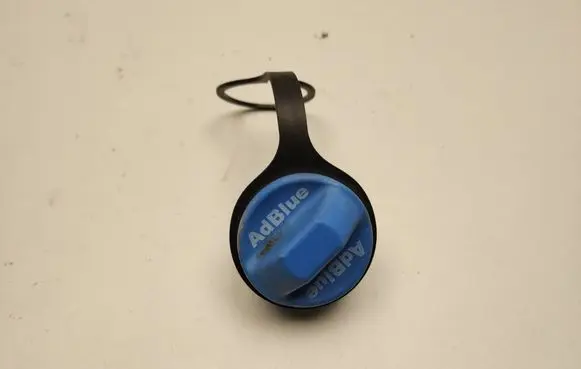 Mercedes-Benz ML W166 Fuel tank cap A0004704305