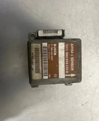 Audi A4 S4 B5 8D Airbag control unit/module 8A0959655B 0285001037 95T20910207