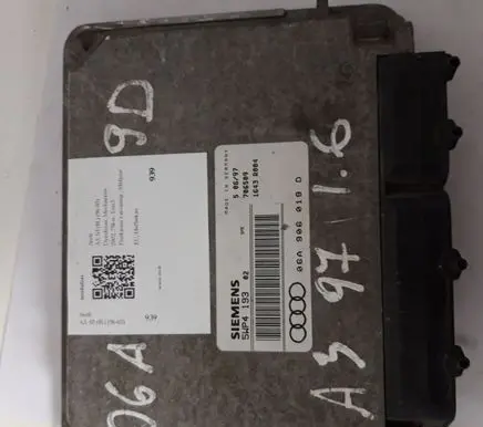 Audi A3 S3 8L Engine control unit/module 06A906019D 5WP4193