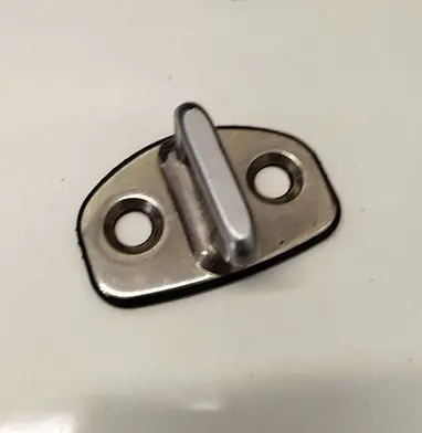 Skoda Octavia Mk2 (1Z) Front door lock loop/hook striker 6Y0837033C