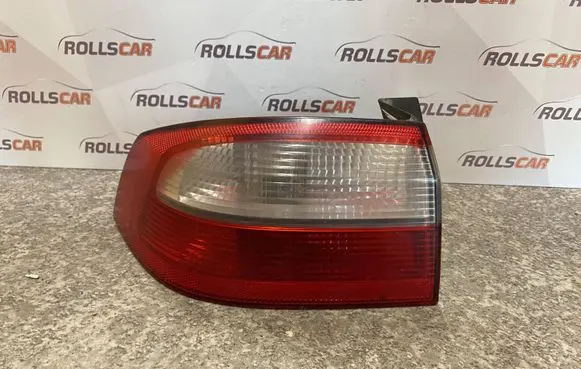 Renault Laguna II Rear/tail lights 2345G