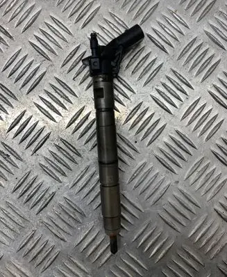 Audi A8 S8 D3 4E Fuel injector 059130277AH 0445115052