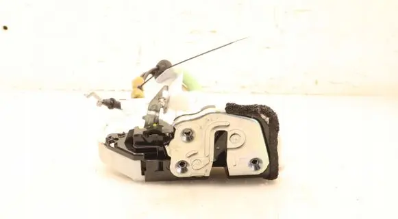 Mazda 3 Rear door lock PAF04A0