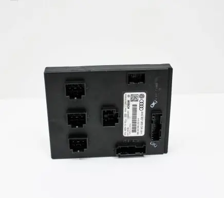 Volkswagen Touareg II Central body control module 4H0907063DA
