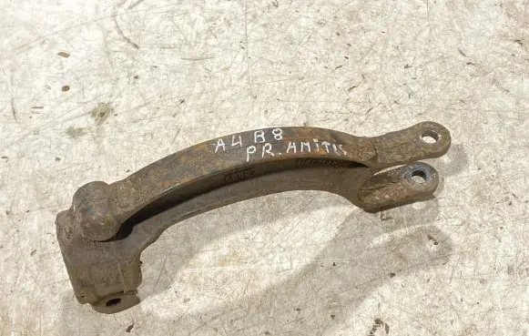 Audi A4 S4 B8 8K Lower shock absorber bracket 8k0413