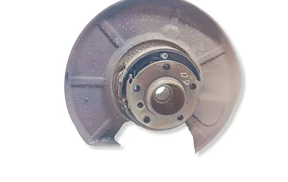 BMW 7 E65 E66 Rear wheel hub spindle/knuckle 6824404