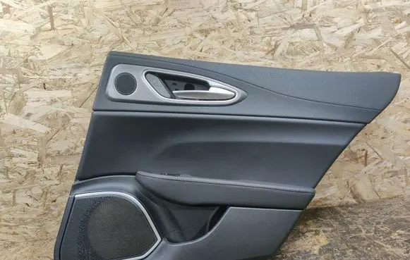 Alfa Romeo Giulia Rear door card panel trim 01561310430