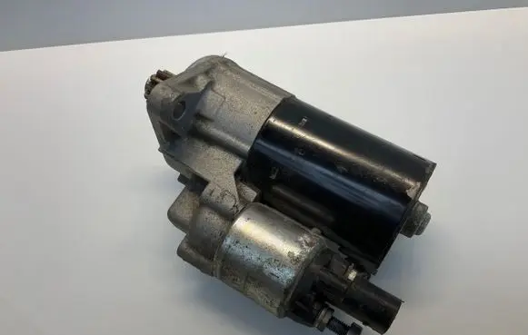 Volkswagen Golf VII Starter motor 02E911023S 0001121435 20032012